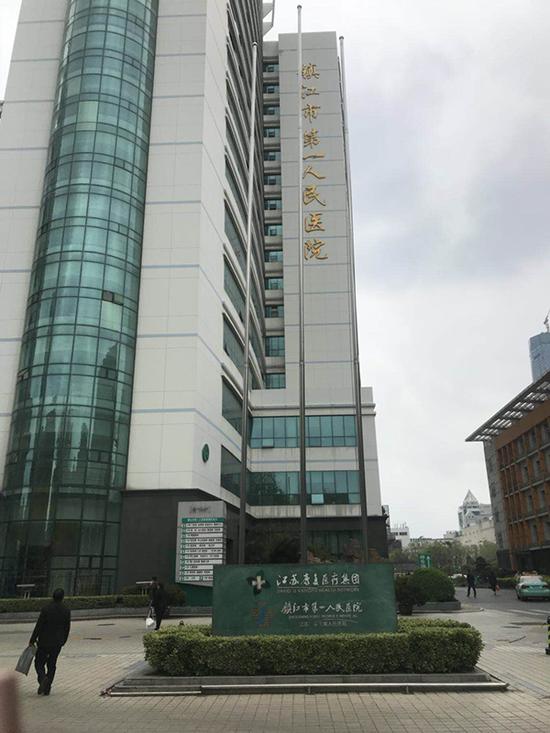 江苏大学医学院研二门生小顾在医院演习猝死。 汹涌消息记者 邱海鸿 图