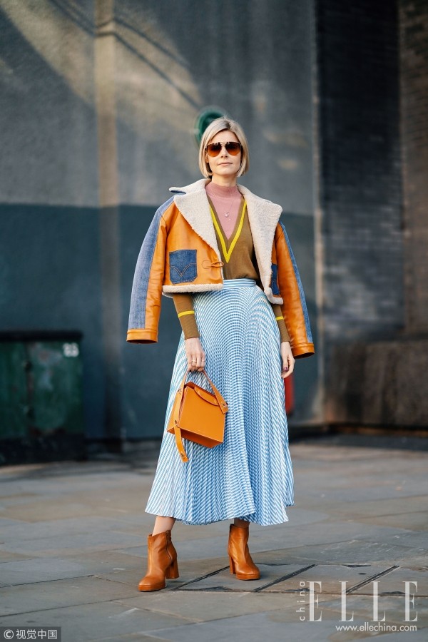 �п�+��Ůȹ���Ǵ�����������·