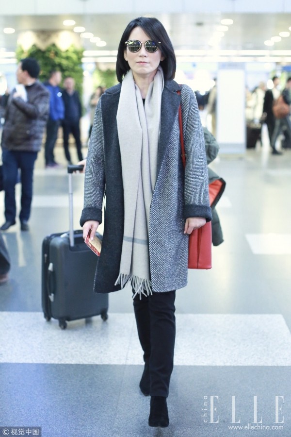 ����Χ���������ܵĶ���ע��һ˿Ʈ���鶯