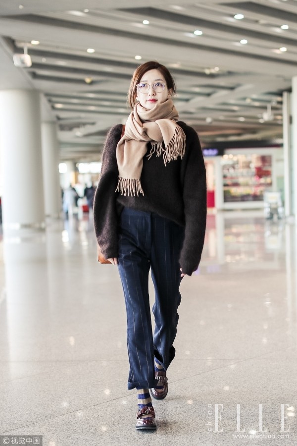 ����Χ���������ܵĶ���ע��һ˿Ʈ���鶯