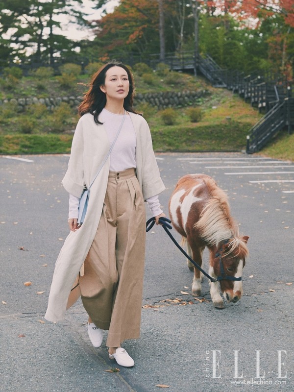 ����Ů���ı�־���߼�����ɫ���