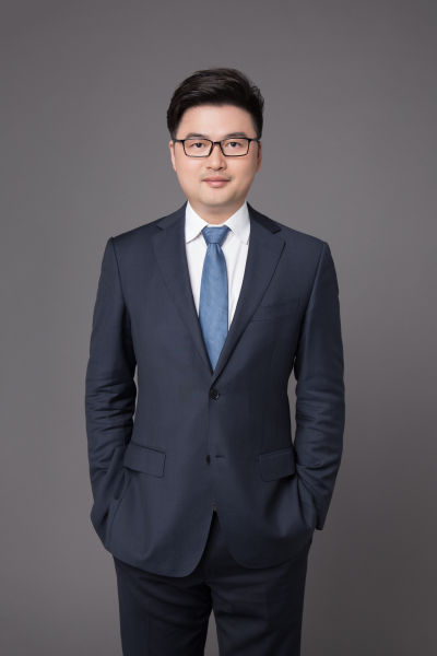 ר���̴��������ϴ�ʼ���˸��ӣ� ������֮����Ͷ������